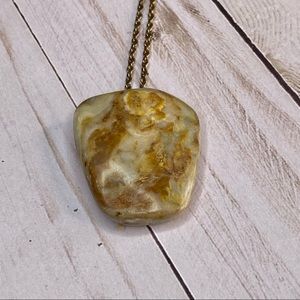 Agate stone Necklace with Gold chain